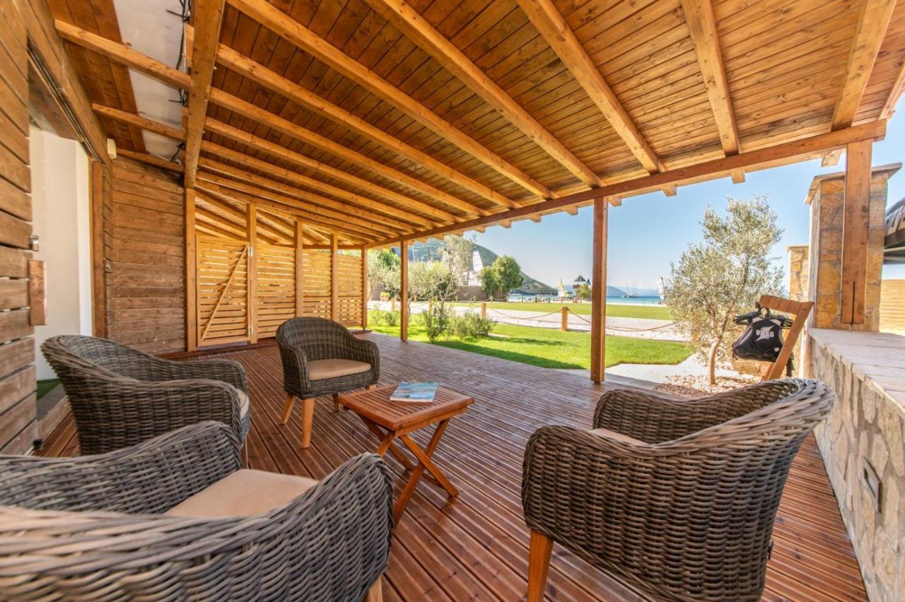 Seaside Resort Vasiliki エクステリア 写真