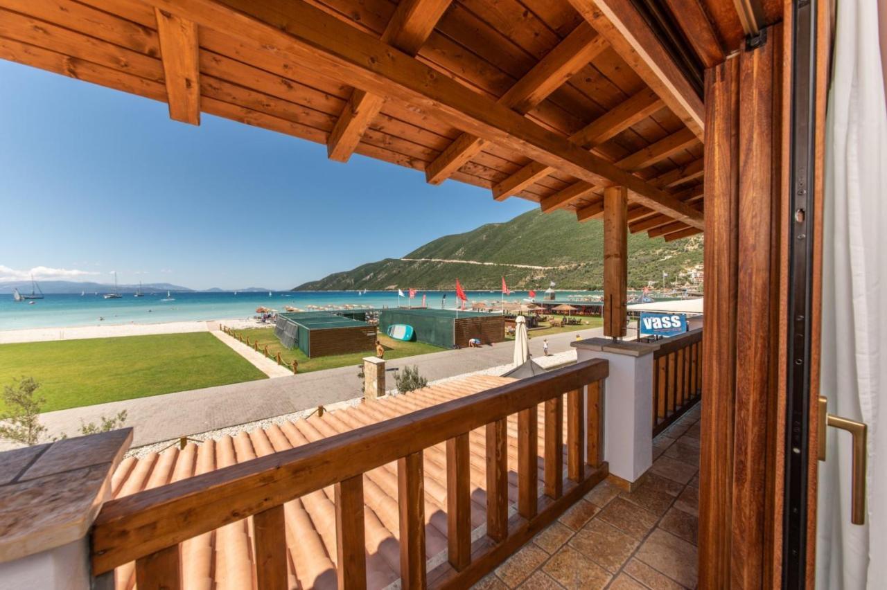 Seaside Resort Vasiliki エクステリア 写真