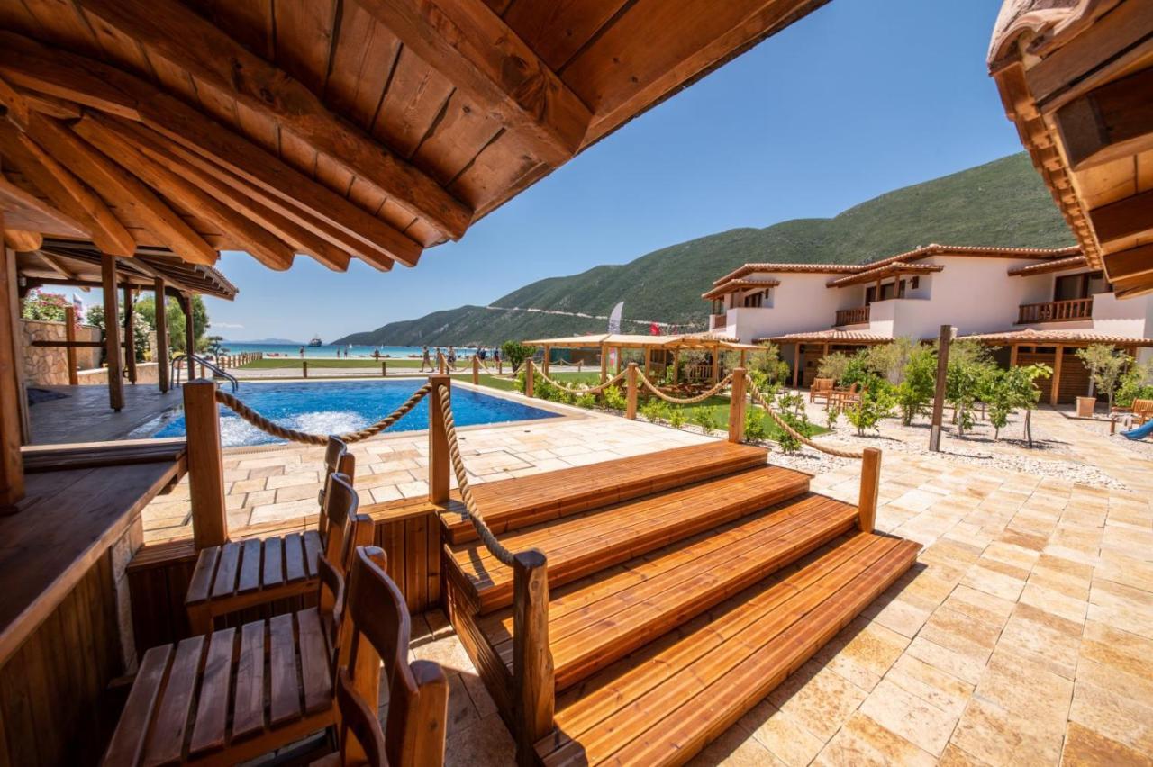 Seaside Resort Vasiliki エクステリア 写真