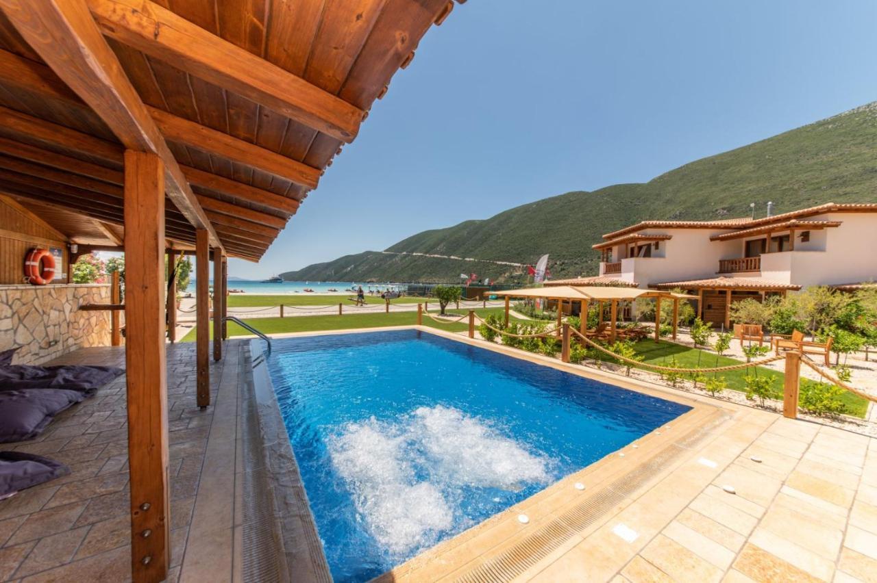 Seaside Resort Vasiliki エクステリア 写真
